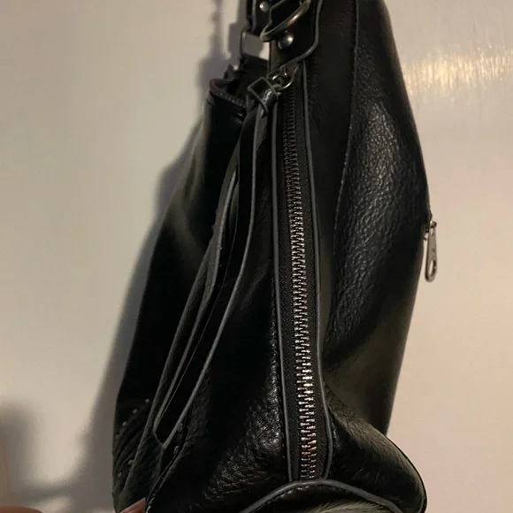 Black studded faux leather bag. Lots of compartments - Picture 3 of 7